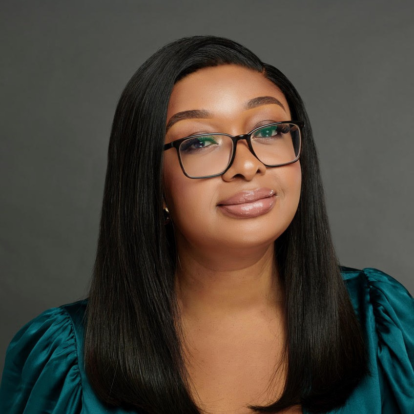 EventAccess - Joy Adenuga: Sexy Pics Of The Makeup Pro With A Bold Presence